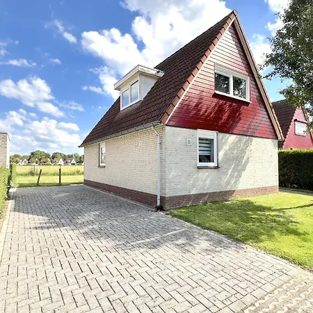 Holiday home Rustpunt Isola Stevensweert